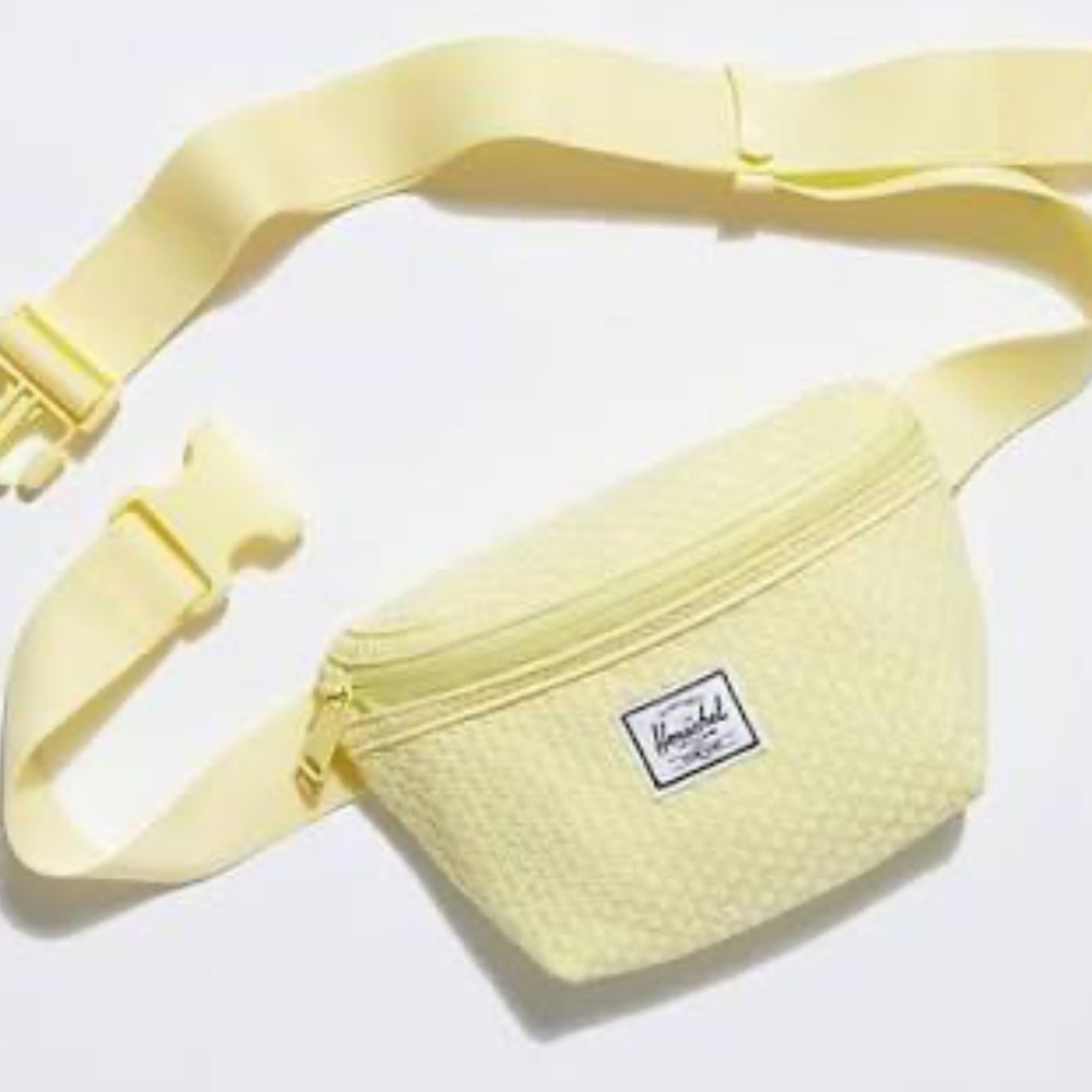 Herschel Fourteen Interlaced Belt Bag - Picture 3 of 13